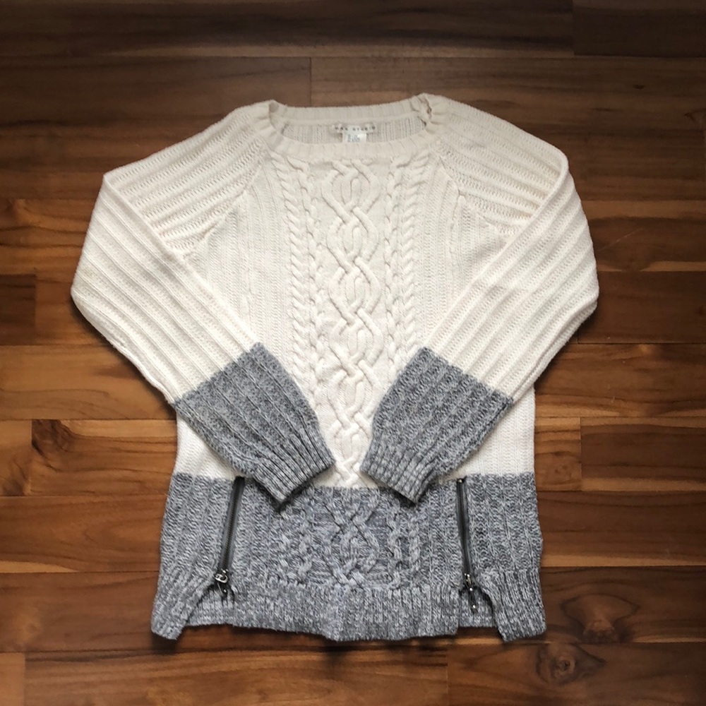 Girls Max Studio cable knit sweater